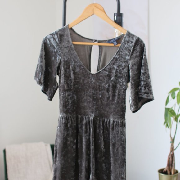 Velvet Romper - Picture 4 of 5